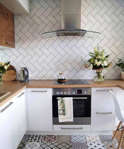 Кухня в светлых оттенках. 02