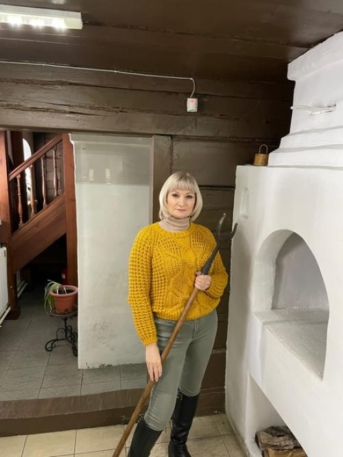 Экспозиция размещается в цокольном (подклете) и первом (жилом) этажах дома - музея. 02