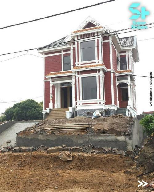 Во Вьетнаме поклонник зачарованных себе точную копию известного поместья построил. 01