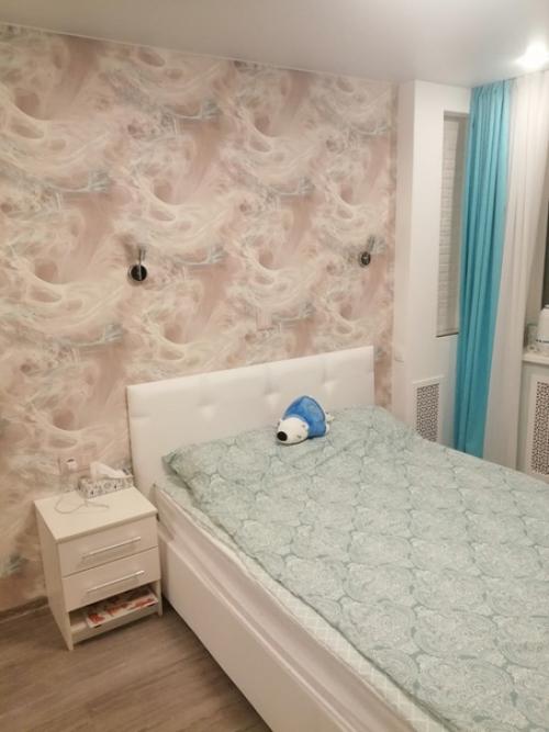 Хорошо, когда в семье ремонт делают вместе, значит между супругами взаимопонимание. 02