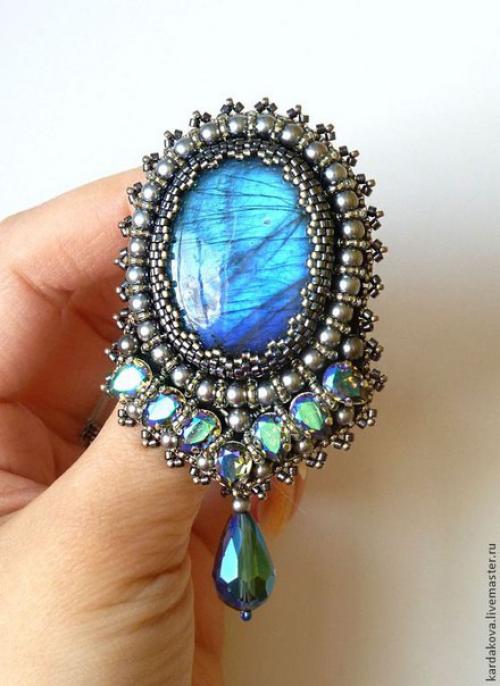 * Украшение или талисман? 03