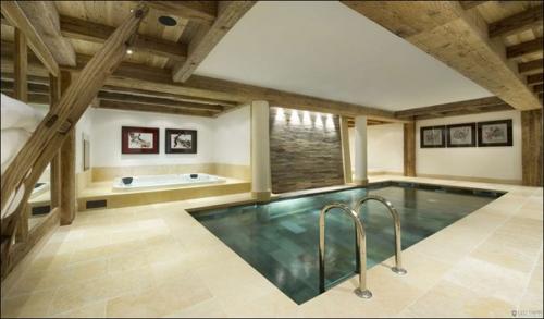 Chalet Les Gentianes 1850 - элегантно оборудованный отель, являющийся частью горнолыжного курорта куршевель во французских Альпах. 09