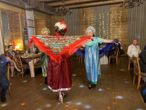 Ресторан Лапландия.  Два разных зала. 08