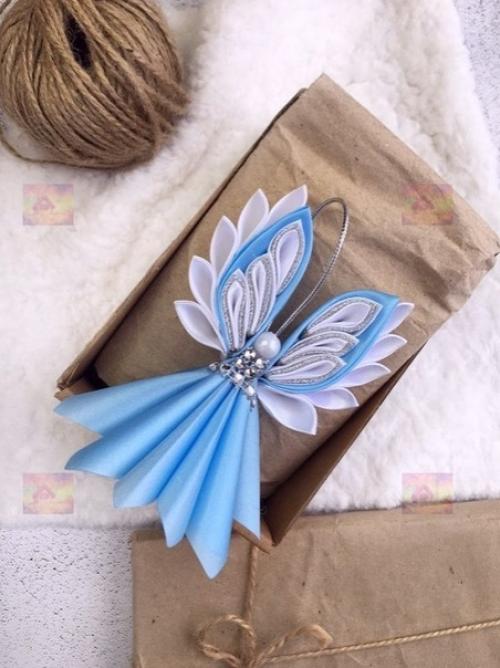 Этот ангел - отличный предмет новогоднего декора, может стать отличным подарком для ваших близких. 02