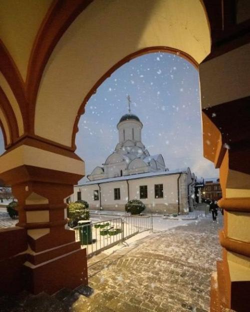 25 декабря христиане, живущие по григорианскому календарю, отмечают рождество. 01 25 декабря христиане, живущие по григорианскому календарю, отмечают рождество. 01