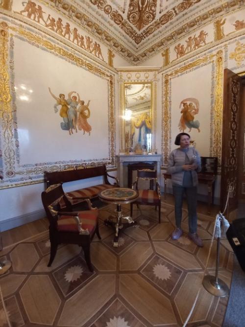 Елагиноостровский дворец.  Подарок Марии Федоровне от сына Александра 1. здесь она жила уже в пожилом возрасте ( с 59 лет. 03