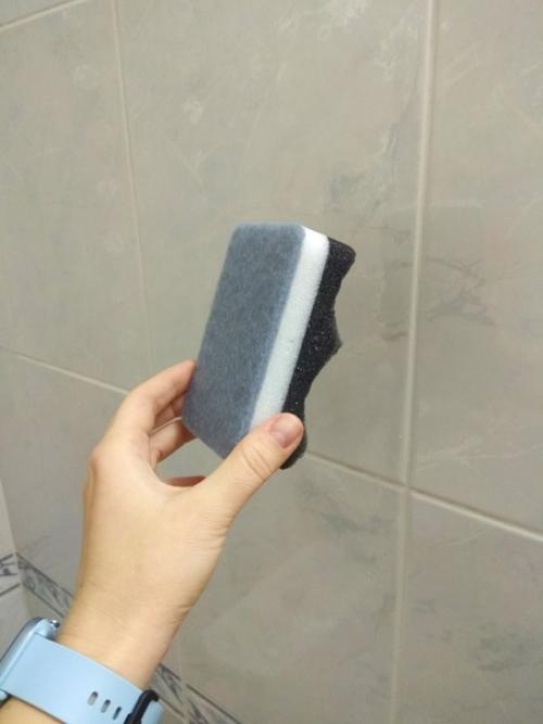 Классный дозатор для жидкого мыла в ванную, очень стильный, минималистичный, в современный интерьер и ремонт - идеальное решение. 01