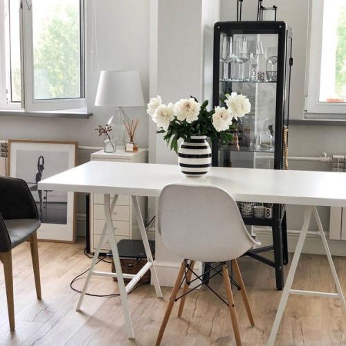 Всем привет!  Это маленькая квартира, 50 кв. 02