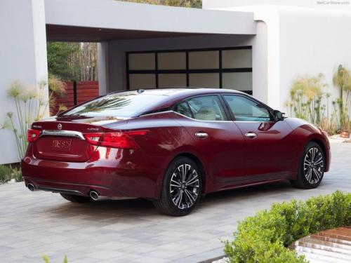 Как вам идея открыть фонд поддержки укуренных дизайнеров илитных японских брендов? 08