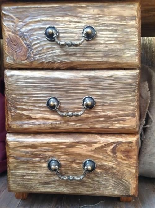 Давно хотел превратить балкон во что-то более полезное, чем склад сезонных вещей. 01