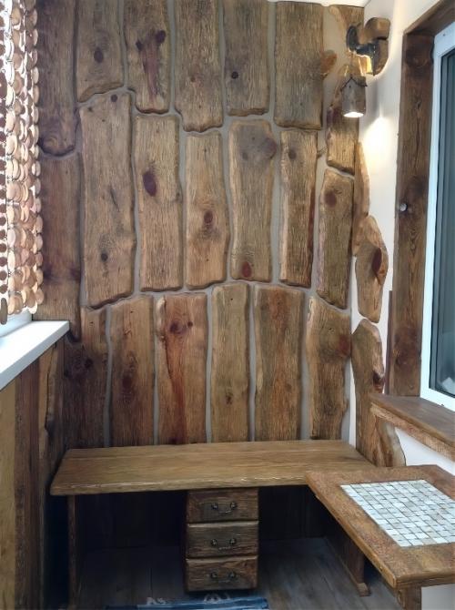 Давно хотел превратить балкон во что-то более полезное, чем склад сезонных вещей. 02