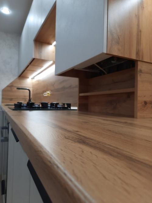 Новая красивая прямая кухня от. 05