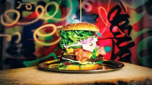 Где отведать лучшие бургеры в Москве? 01