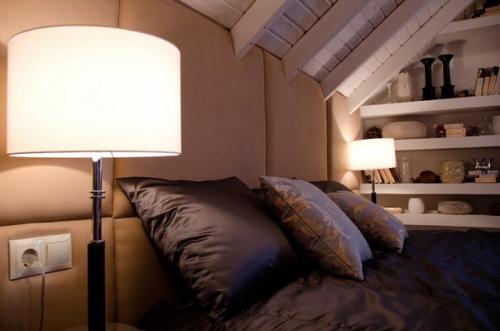 Интерьер мансардной спальни 17 кв. 07