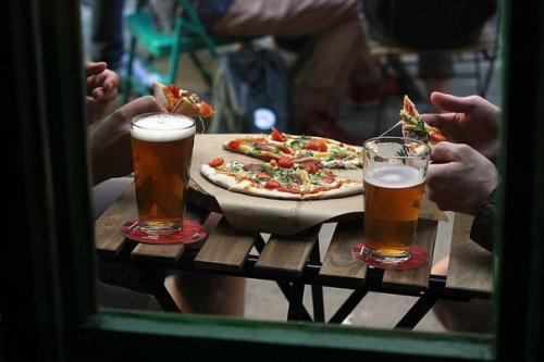 10 секретных уютных кафе во дворах и парках Петербурга. 01