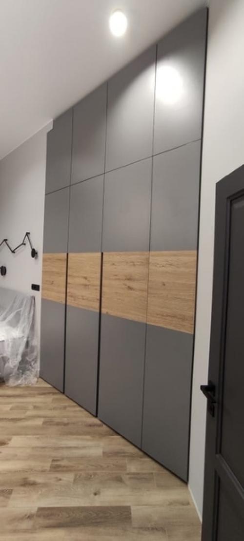 Удобное хранение вещей - один из главных вопросов, которые предстоит решить при оформлении интерьера комнаты. 04