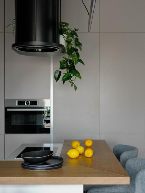 Проект от Buro 2D - пример того, как грамотная перепланировка визуально расширяет пространство. 02