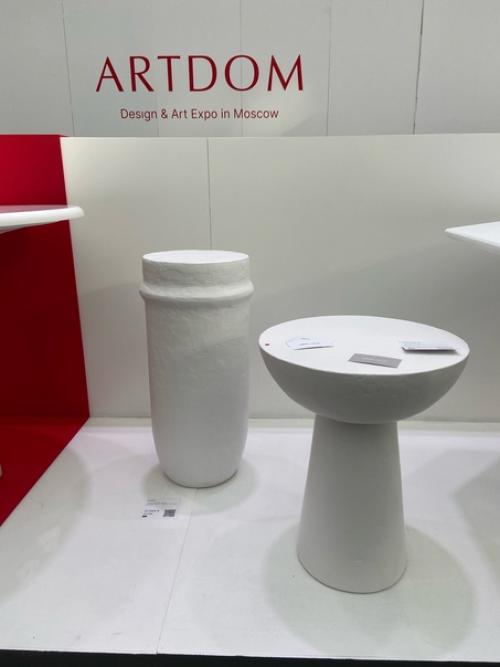 В пятницу в московском гостином дворе открылась международная выставка мебели, интерьерных решений и искусства Artdom 2024. 01