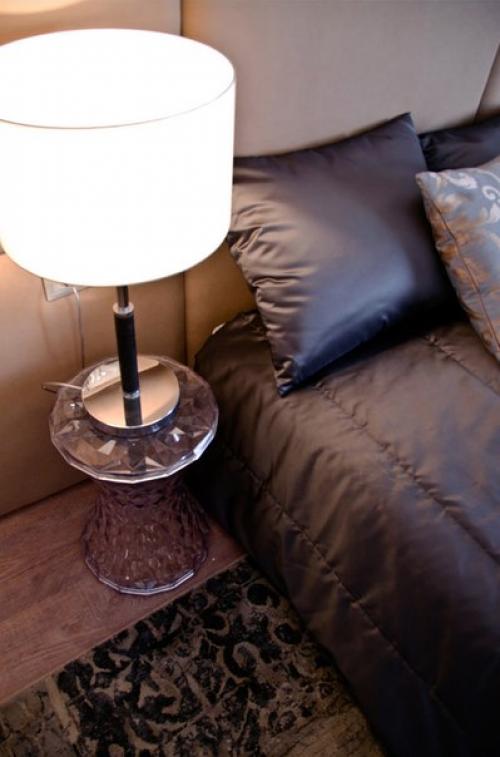 Интерьер мансардной спальни 17 кв. 08