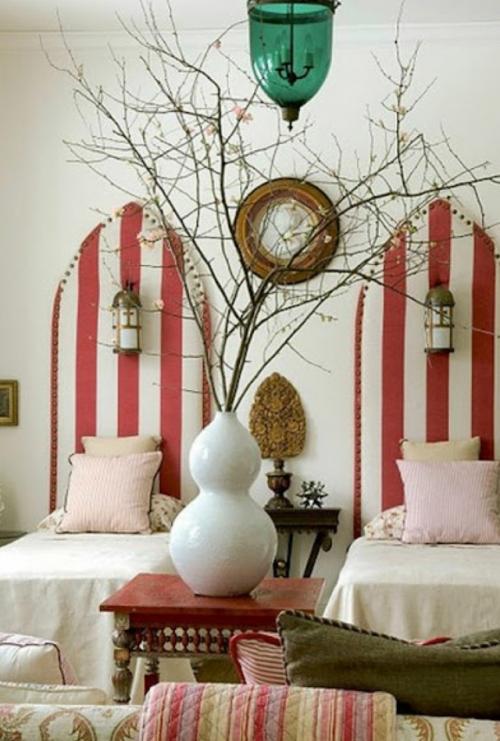 Изголовье кровати как арт - объект - вариант для смелых и продвинутых. 04