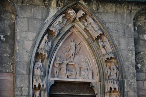 Готическая церковь Св.  Георгия на месте дворцовой часовни построена Св. 08