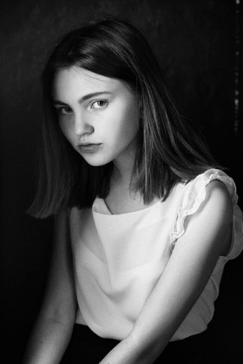 Ищу красивую девушку для съемки на вс (ну и вообще всегда ищу красивых и необычных), студия или у вас дома (если есть интересный интерьер. 04