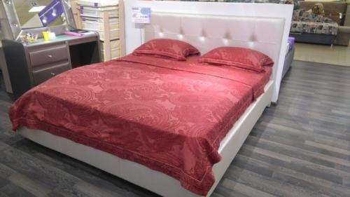 Самый - самый популярный цвет у наших заказчиков. 03