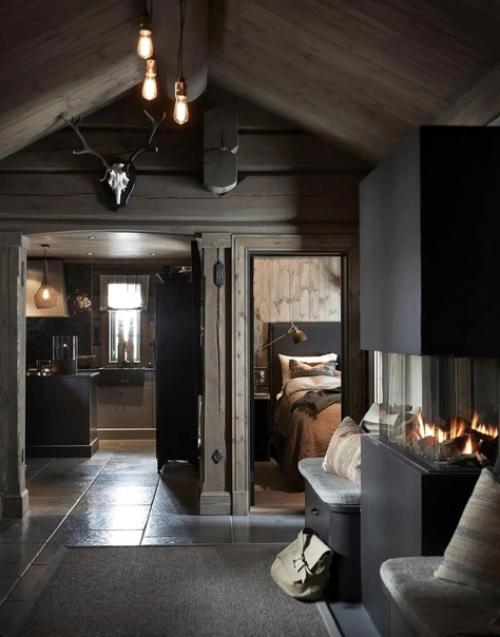 Атмосферные темные интерьеры горного шале в Норвегии. 04