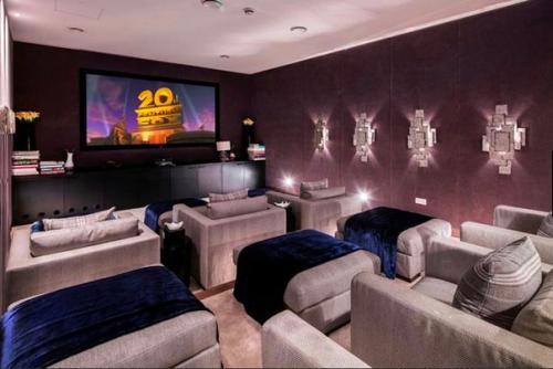 Mirror - Arsenal FC: особняк ценой в 16 млн фунтов, находится в поле зрения форварда арсенала Пьера - эмерика обамеянга. 01