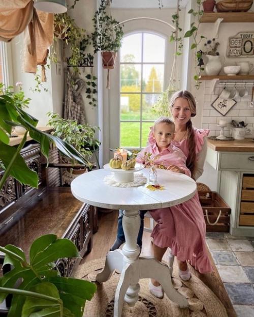 Пост знакомство!   У нас много новеньких, а я до сих пор с вами не познакомилась! 02