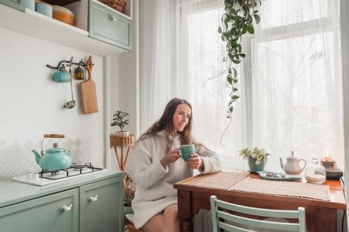 Как освоить немаленькие деньги, чтобы получилось хорошо, я уже знала. 08