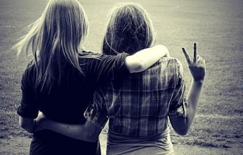 Чем заняться с подругой дома? 

