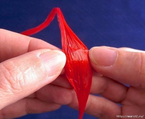 Вышивка салфетки целлофаном. 04