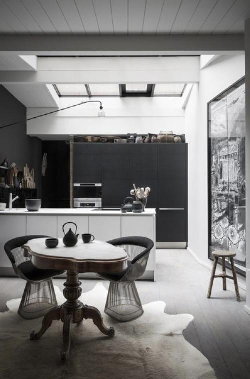 Красивый интерьер. В чёрном цвете. 02