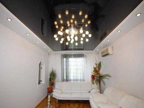 Черный натяжной потолок: за или против! 02