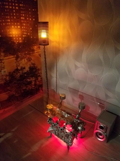 Вторую жизнь отработавшим железкам дал.