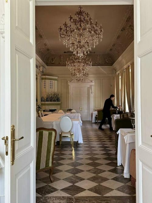 Дача ольденбургского (дача Долгорукова) на набережной малой невки. 01