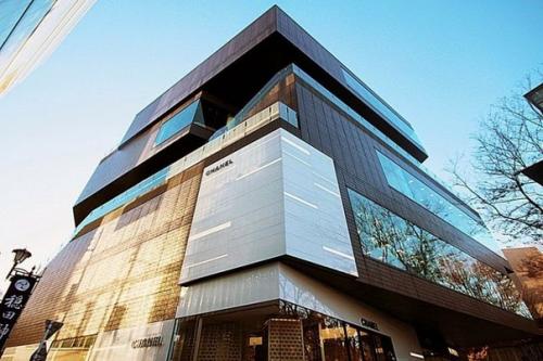 Интересные_факты.  Архитектурные чудеса омотесандо в Токио. 06