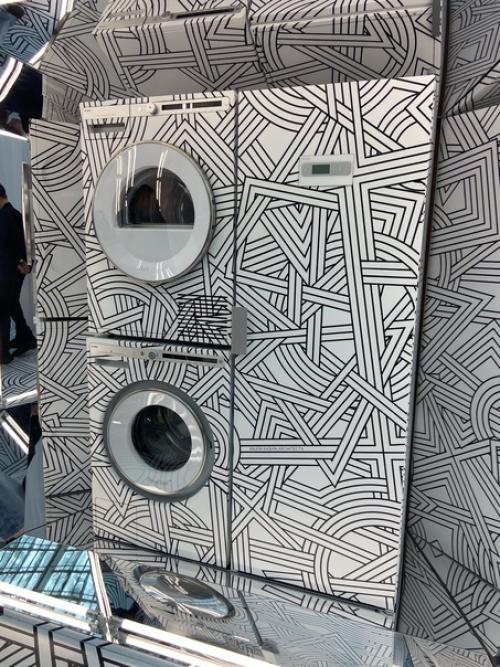 В пятницу в московском гостином дворе открылась международная выставка мебели, интерьерных решений и искусства Artdom 2024. 04