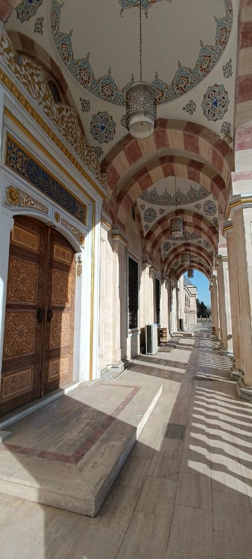 Гудермесская соборная мечеть имени Ташу - хаджи- центральная Джума - мечеть города Гудермес чеченской республики. 02