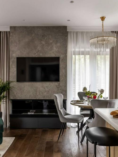 Заказчики - молодая семья - приобрели загородный дом в 50 км от Самары. 04