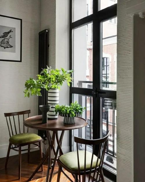 Двухуровневая квартира.  Маленькая квартира, но стильная. 04