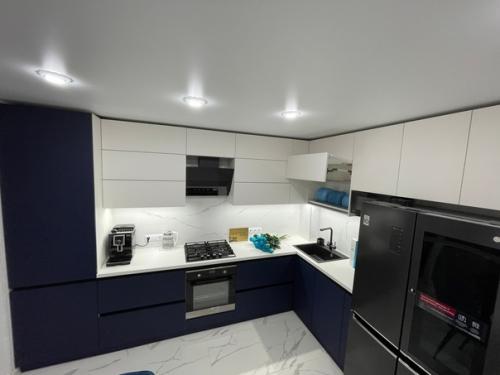 Знаю, вы не хотите простую кухню. 01