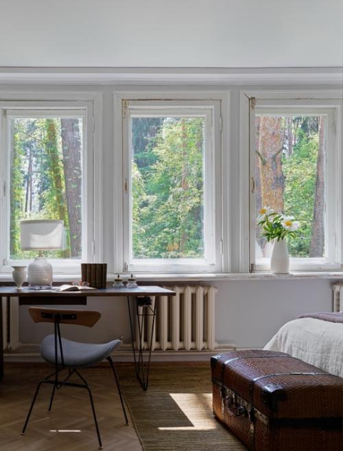 Дизайнер Анна зиньковская обновила интерьер загородного дома 1939 года, сохранив атмосферу старой советской дачи. 02