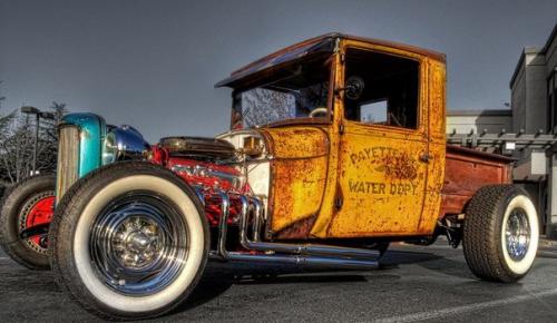 Rat Rod - это ветхие старые автомобили, которые не были никому нужны и просто-напросто игнорировались долгое время. 01