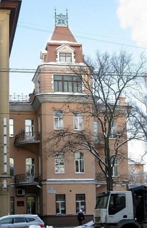 Особняк купца П. и. Иванова или Дом с Павлином.