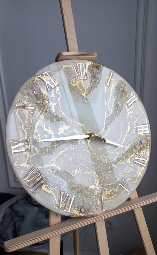 Настенные часы - это гораздо больше, чем просто средство измерения времени. 04