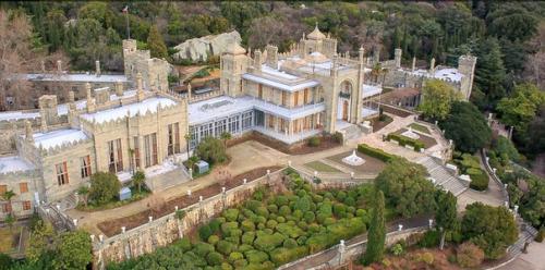 Алупкинский дворцово-парковый музей - заповедник, воронцовский дворец. 06