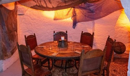 Ресторан в стилистике Horizon Forbidden West. 01