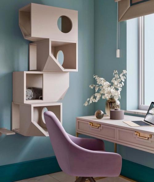 Дизайн - проект рабочего кабинета на балконе, где даже предусмотрели лежак для котика. 02